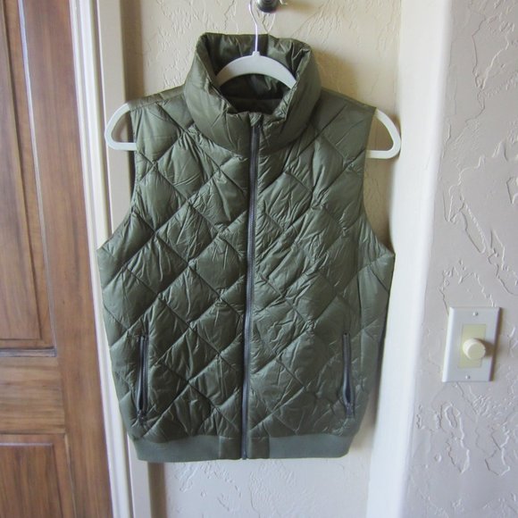 Patagonia Jackets & Blazers - Patagonia Prow Bomber Down Vest M - NWT